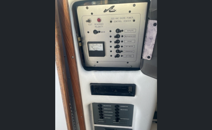 Sea Ray 220 Sundancer-kuva-5